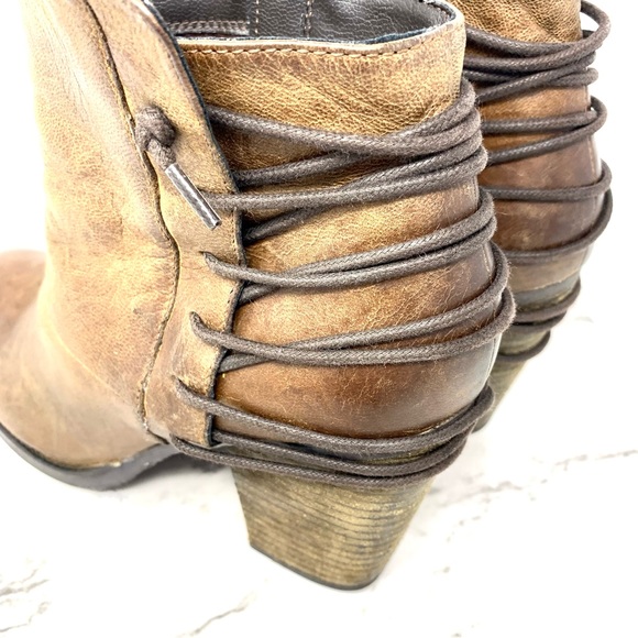 Steve Madden Raglin Lace Up Detail Booties 8 Bohemian Western Moto Rustic Rugged - Picture 16 of 16